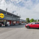 Entreprises 3 image LIDL detailhandel in niet-gespecialiseerde winkels waarbij voedings- en genotmiddelen overheersen (verkoopsoppervlakte tussen 400 m² en minder dan 2500 m²) dans Seraing WLG