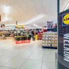 Entreprises 14 image LIDL detailhandel in niet-gespecialiseerde winkels waarbij voedings- en genotmiddelen overheersen (verkoopsoppervlakte tussen 400 m² en minder dan 2500 m²) dans Diest VBR