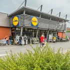 Entreprises 17 image LIDL detailhandel in niet-gespecialiseerde winkels waarbij voedings- en genotmiddelen overheersen (verkoopsoppervlakte tussen 400 m² en minder dan 2500 m²) dans Sint-Niklaas VOV