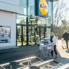 Entreprises 1 image LIDL detailhandel in niet-gespecialiseerde winkels waarbij voedings- en genotmiddelen overheersen (verkoopsoppervlakte tussen 400 m² en minder dan 2500 m²) dans Izegem VWV
