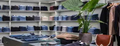 Entreprises 1 image CLOSED SHOP WOMEN detailhandel in kleding in gespecialiseerde winkels dans Antwerp VAN